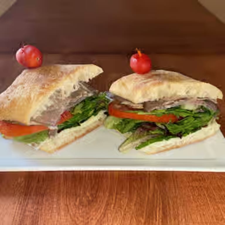 Delicious Roast Beef Sandwiches: A Cafe Favorite